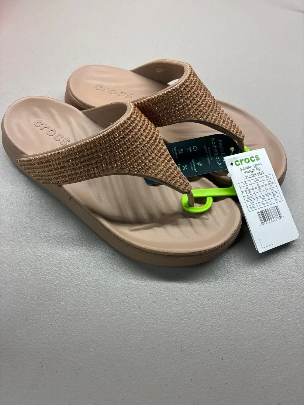 Crocs Getaway Gems Triangle Flip, Color Latte Size 6 W 212335-2Q9 New With Tags